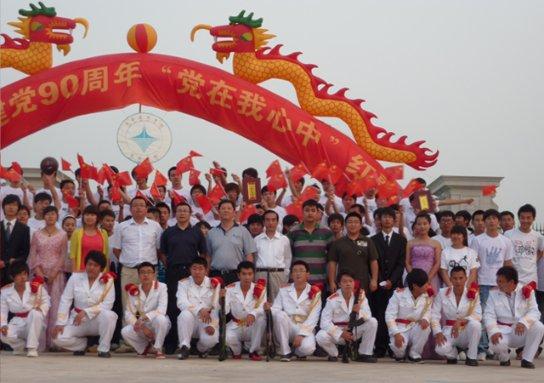 夏桀遭成汤反叛流放致死，含恨发下诅咒，殷商3代人皇全都早逝